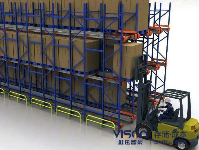 穿梭式貨架生產(chǎn)廠家要怎么選擇？