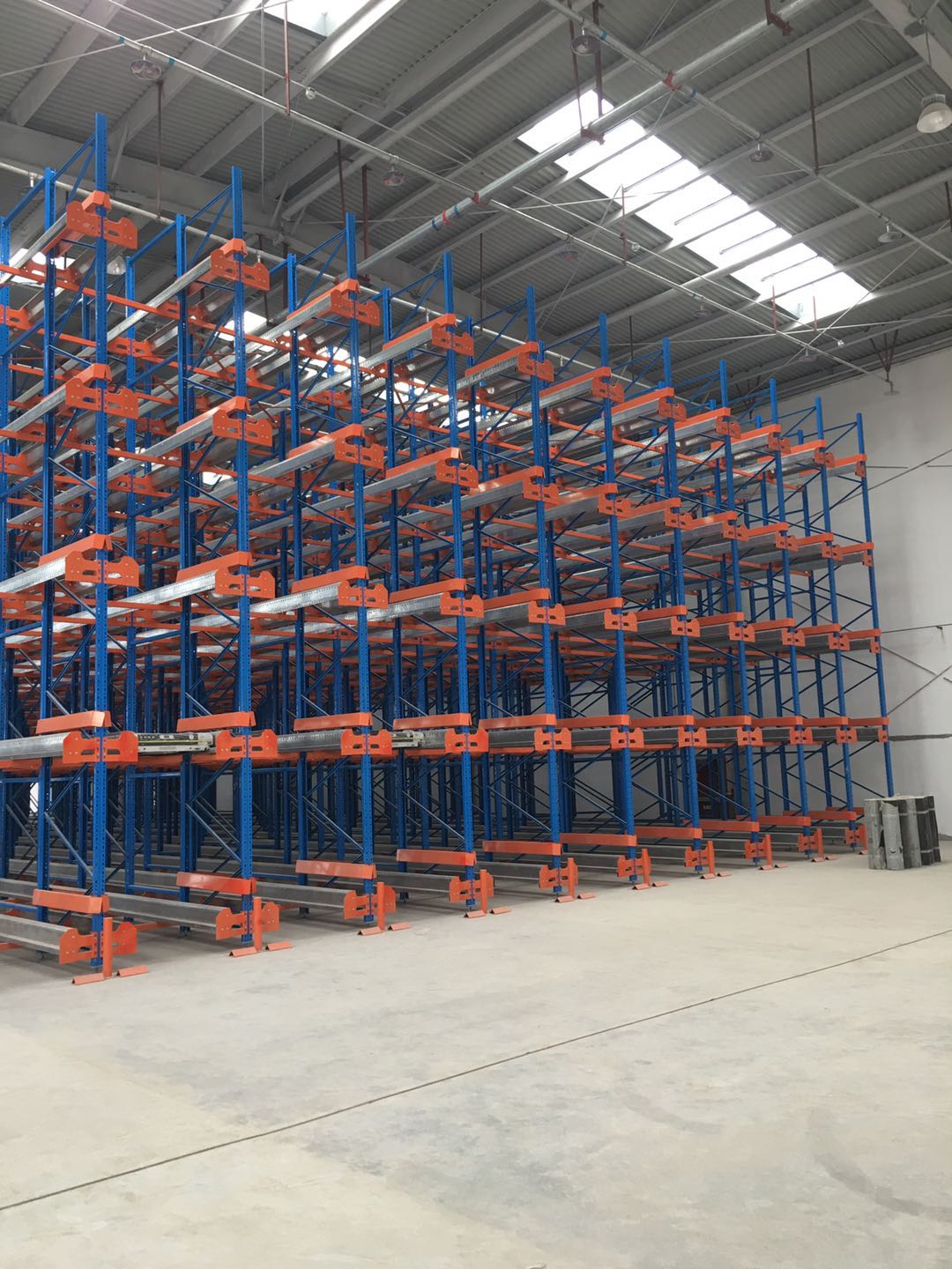 穿梭貨架憑什么成為中小企業(yè)倉儲升級選擇？